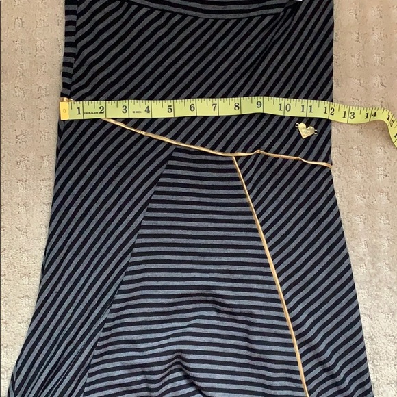 🇨🇦 Casual strapless gold trim dress - Picture 4 of 4